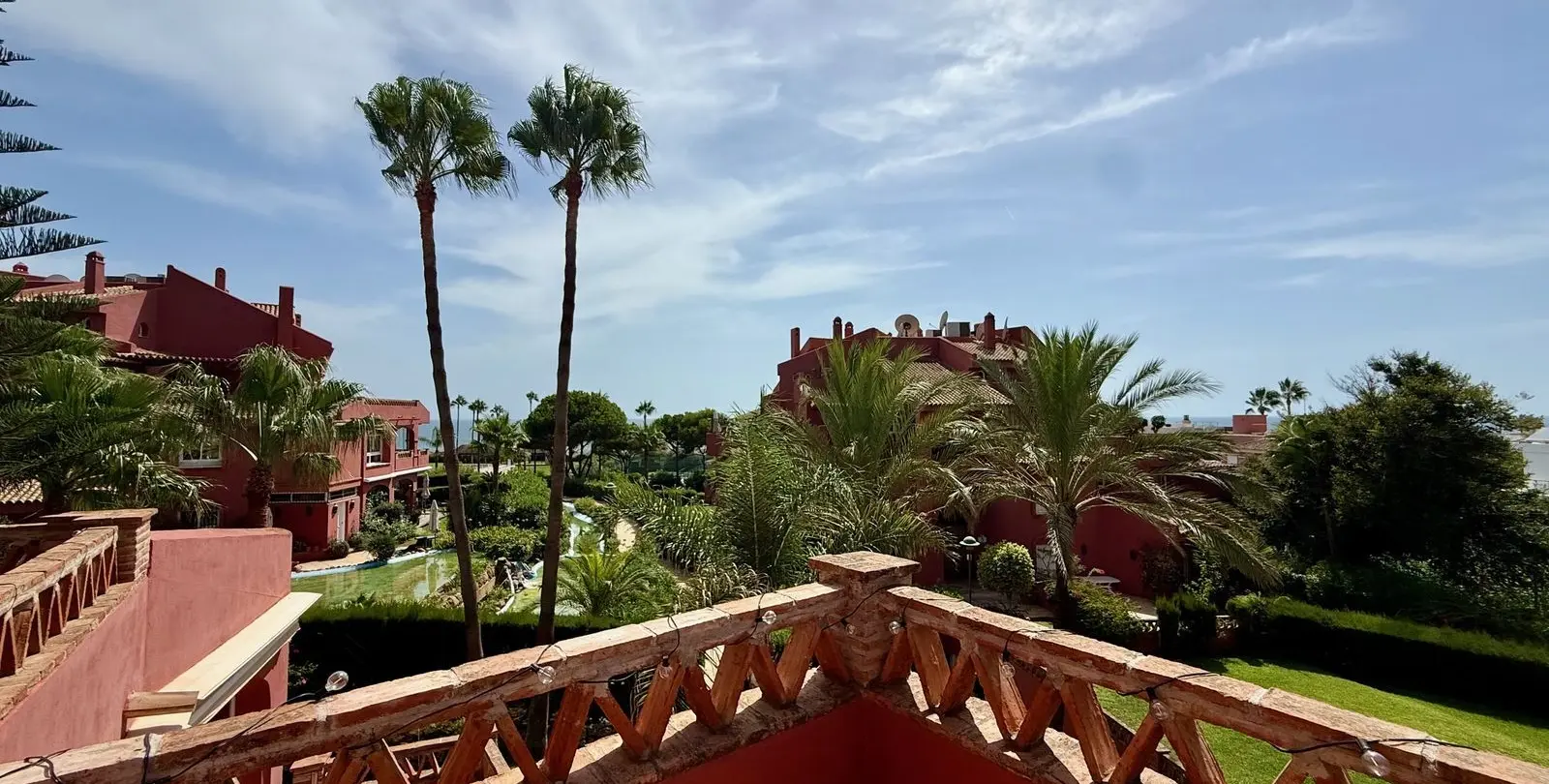 Sale of penthouse duplex in Elviria 5