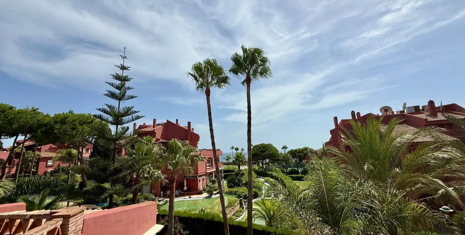 Sale of penthouse duplex in Elviria 6