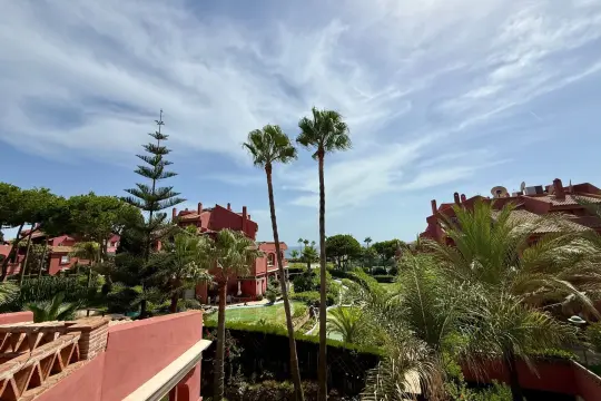 Image 6 thumb