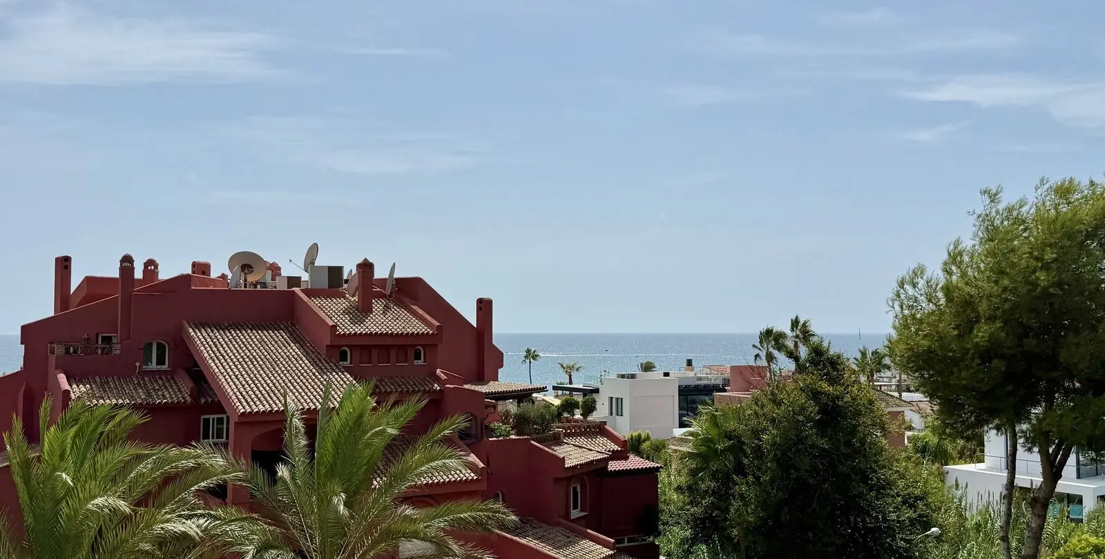 Sale of penthouse duplex in Elviria 20