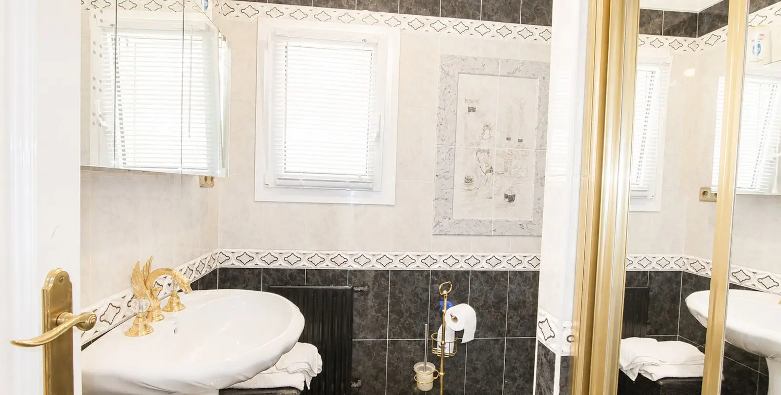 Продажа  отдельно стоящей виллы в Elviria 31