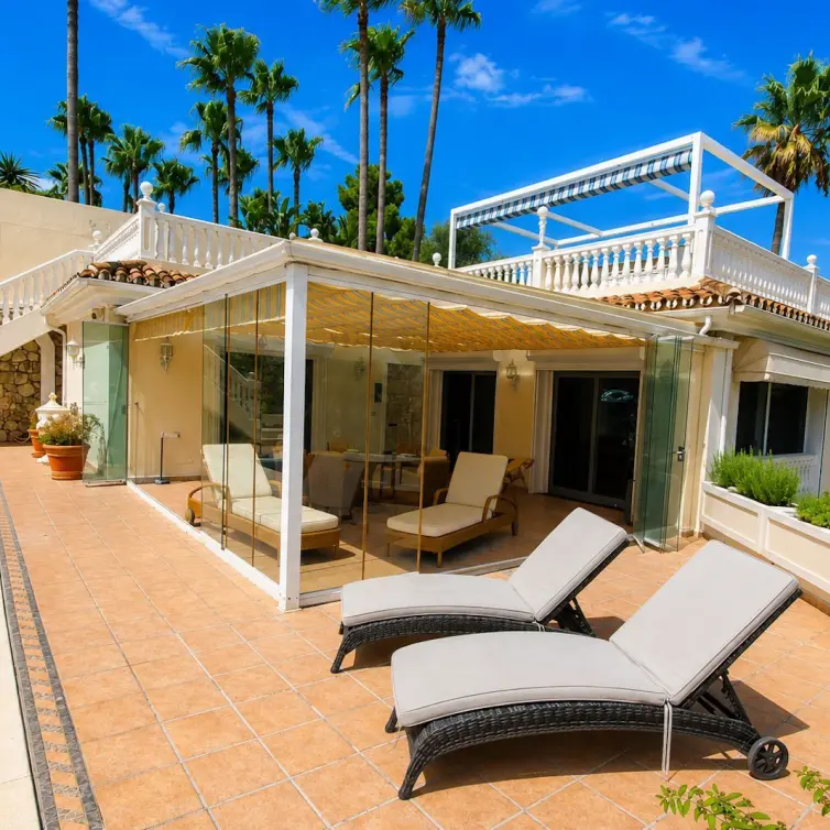 Sale of detached villa in Elviria