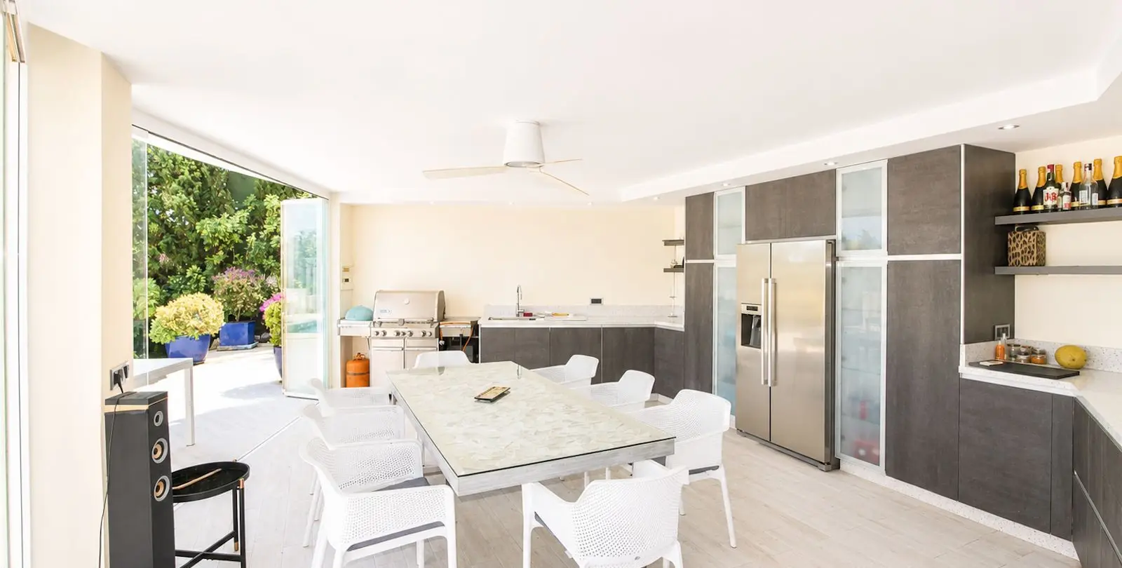 Sale of detached villa in Elviria 39