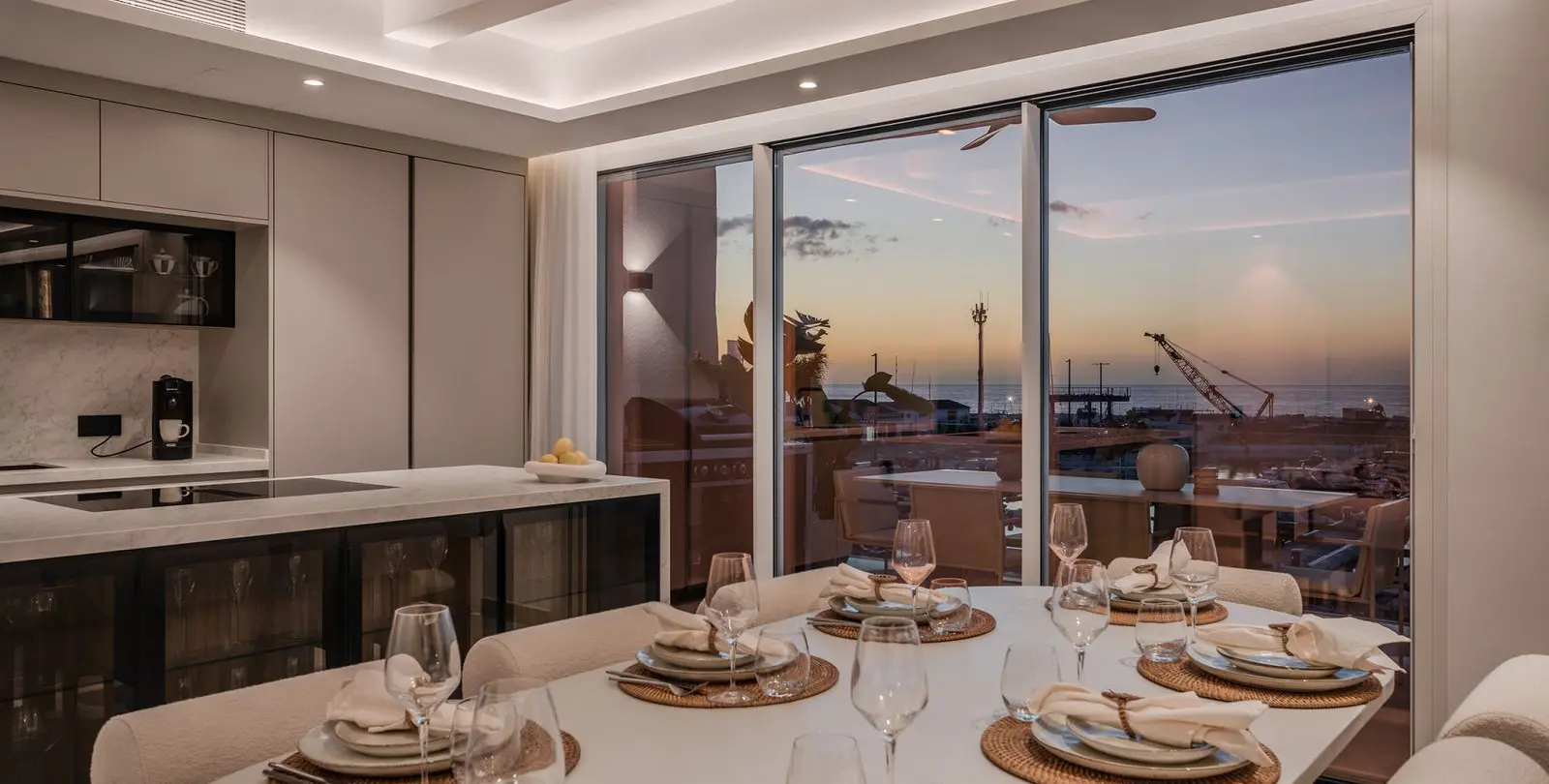 Sale of penthouse in Puerto Banús 10