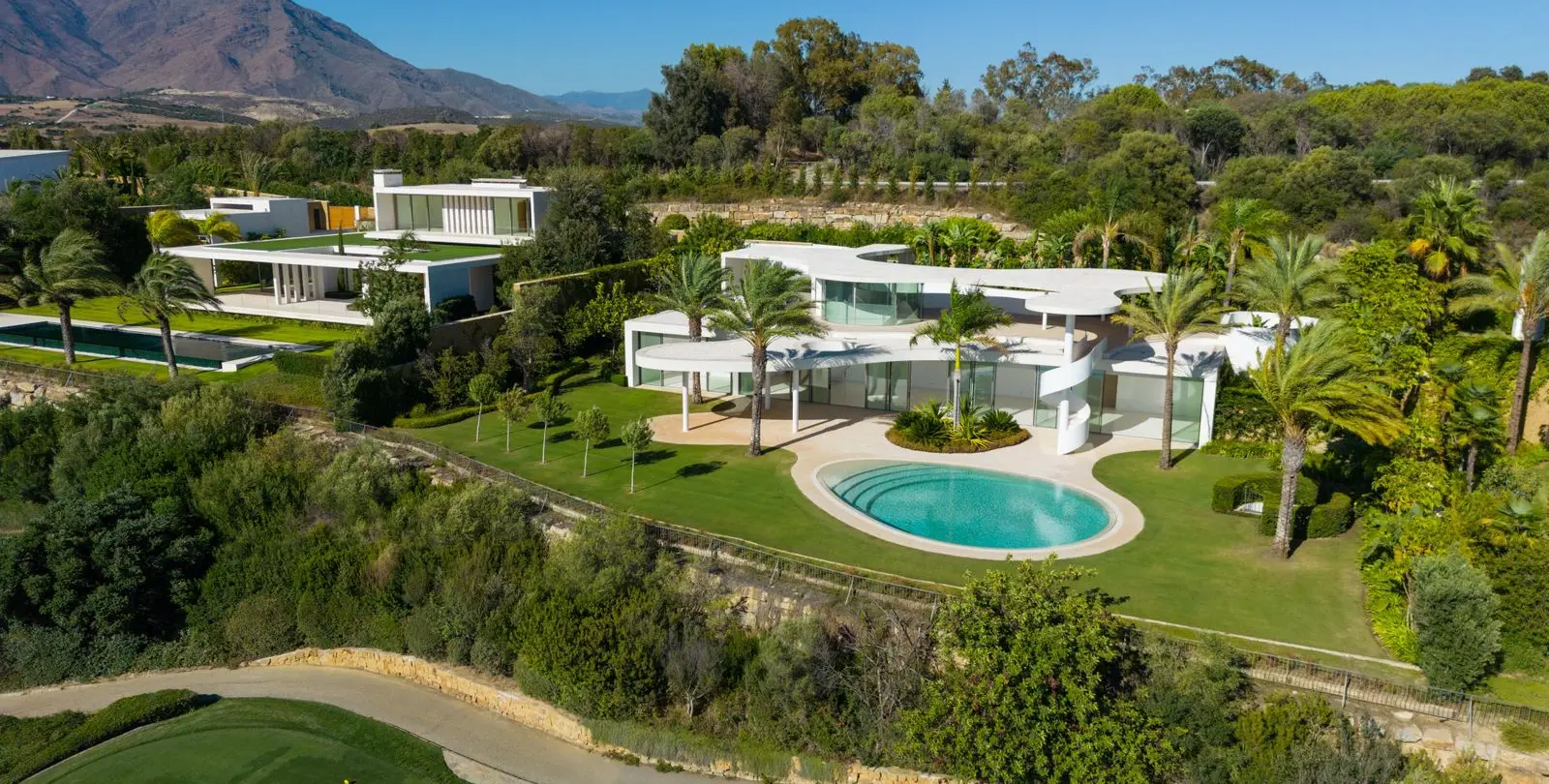 Venta de villa independiente en Casares 2
