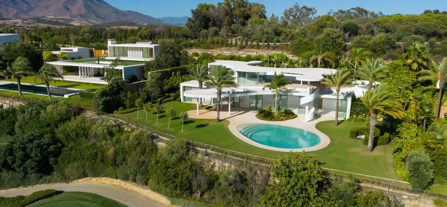 Venta de villa independiente en Casares 1