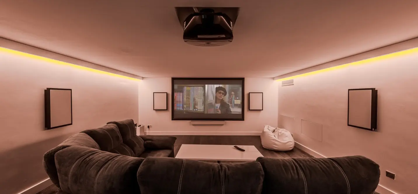Short-term rent of detached villa in The Golden Mile 4
