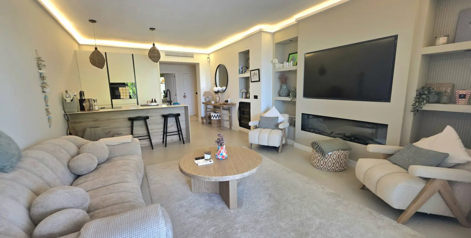 Alquiler a largo plazo de apartamento en planta media en Benahavís 2