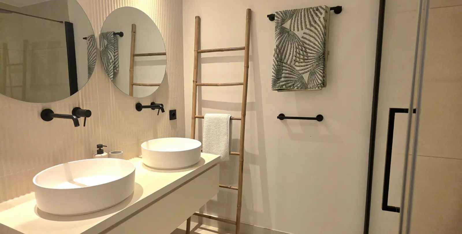 Alquiler a largo plazo de apartamento en planta media en Benahavís 9