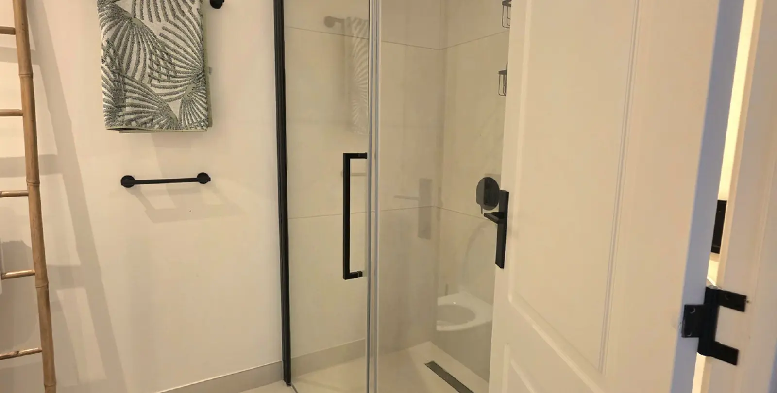 Alquiler a largo plazo de apartamento en planta media en Benahavís 10