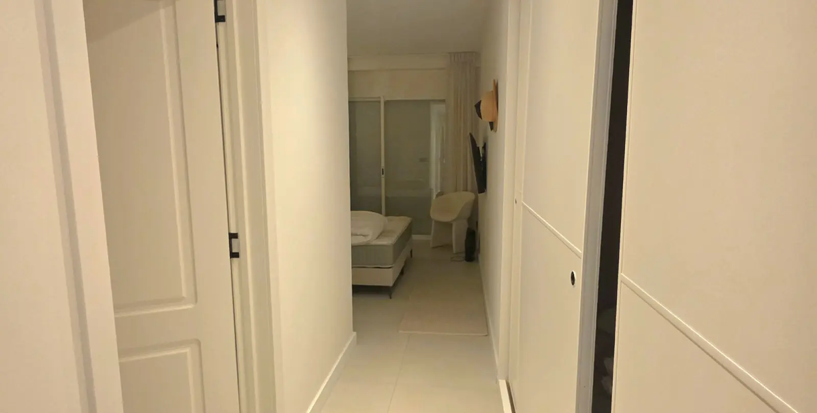 Alquiler a largo plazo de apartamento en planta media en Benahavís 18