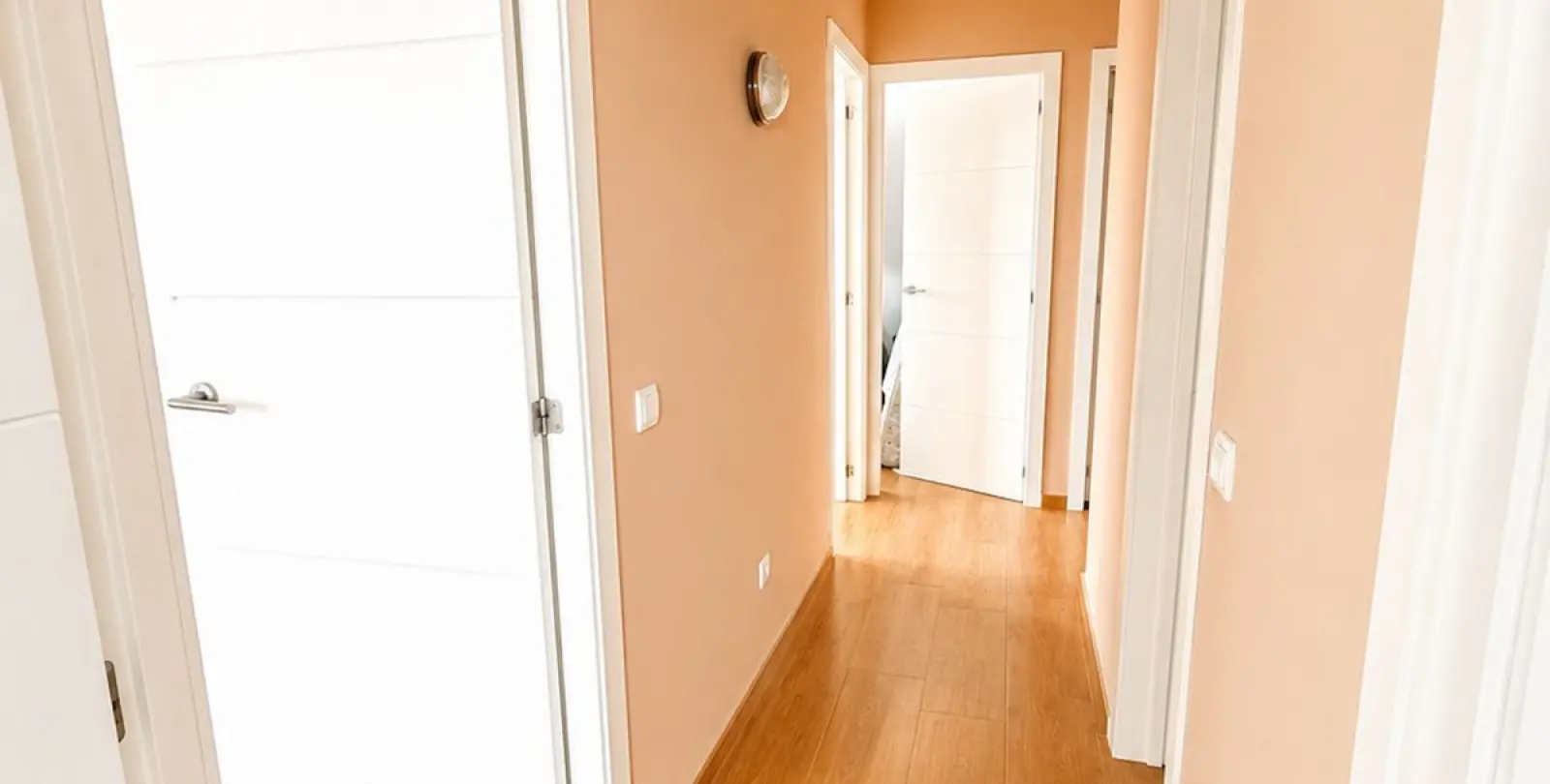 Venta de apartamento en planta media en San Pedro de Alcántara 11