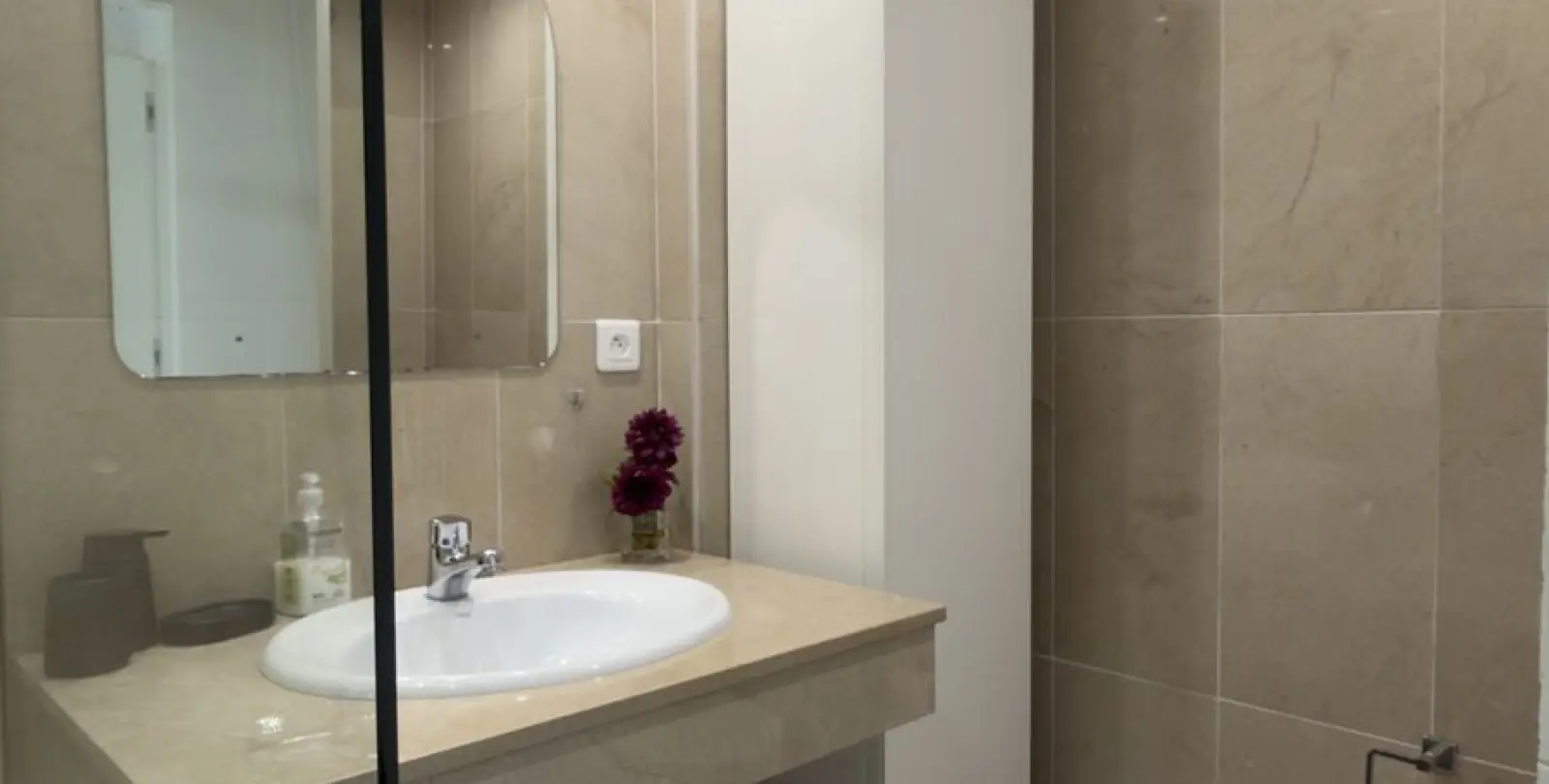 Venta de apartamento en planta media en Puerto Banús 7