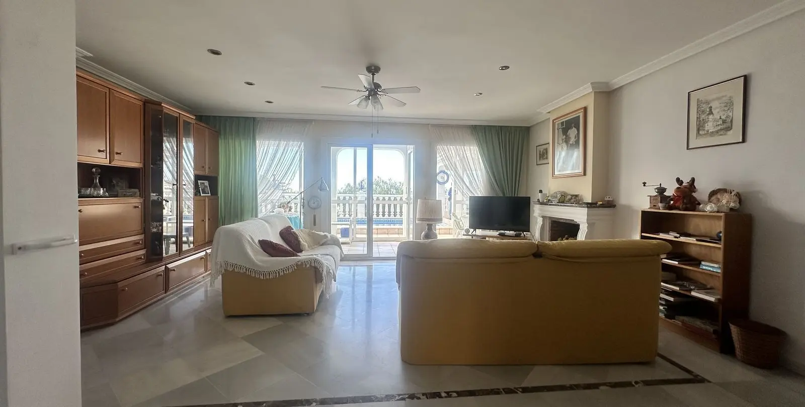 Venta de villa independiente en Calahonda 2