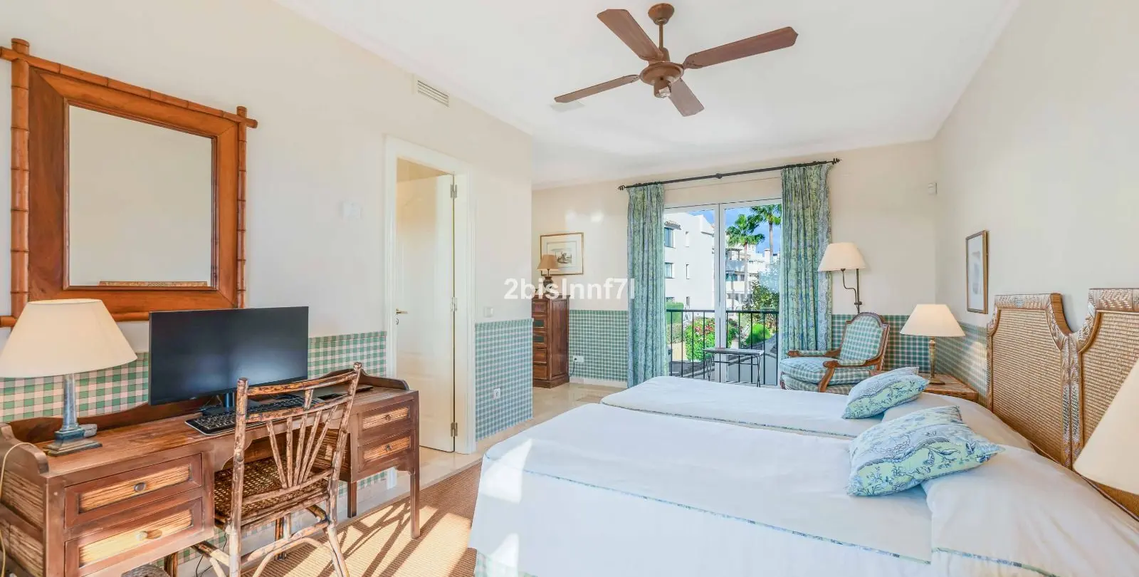Venta de villa independiente en Elviria 21