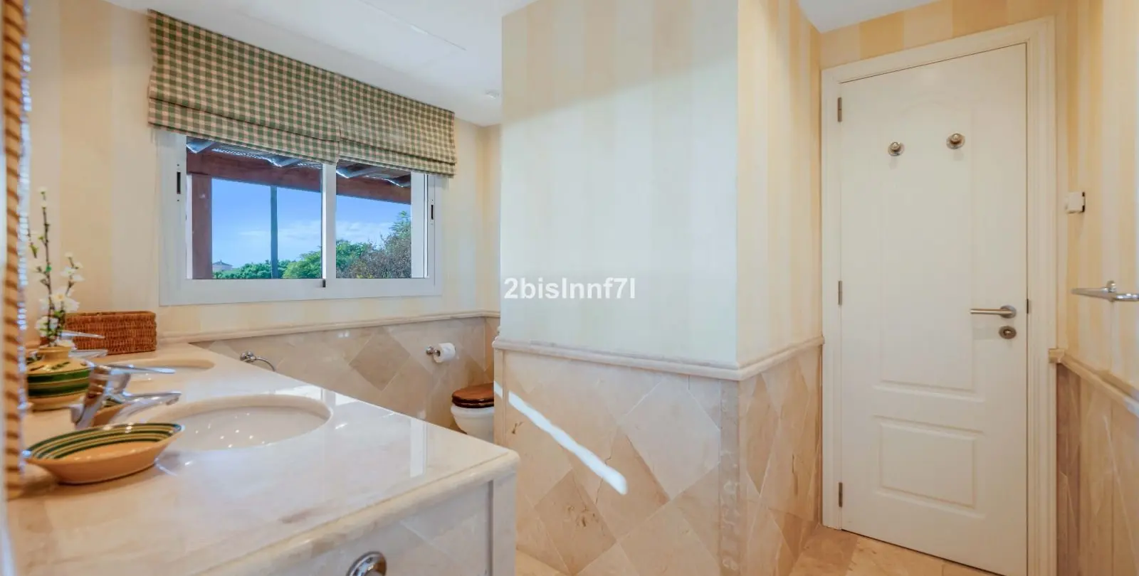 Venta de villa independiente en Elviria 24