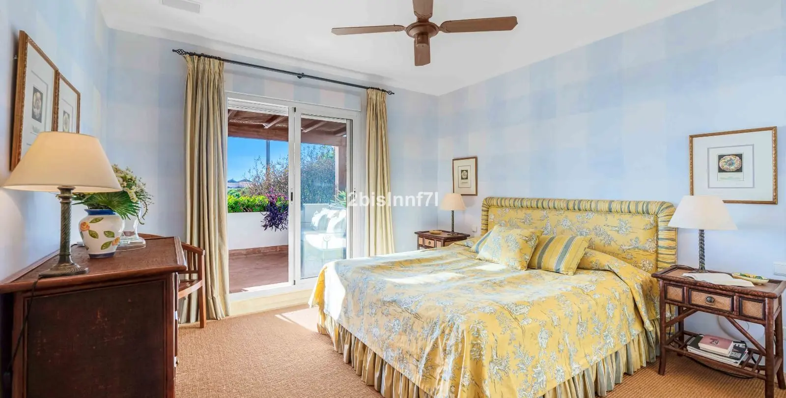 Venta de villa independiente en Elviria 25