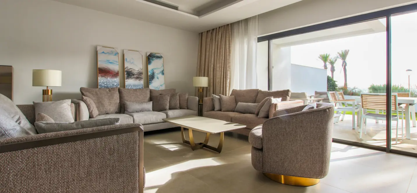 Long-term rent of townhouse in Estepona 2