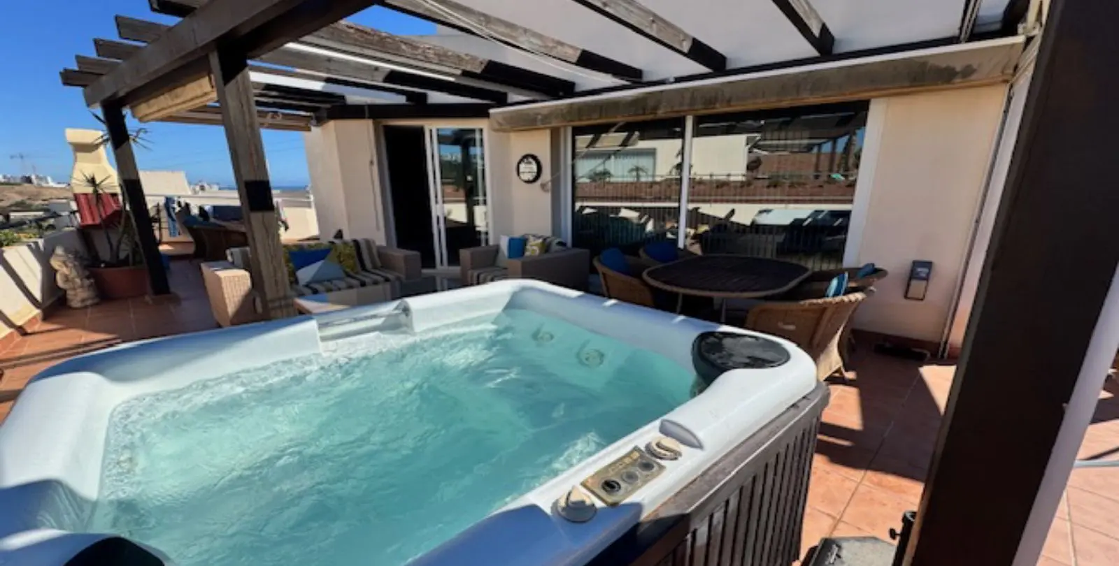 Sale of penthouse in Riviera del Sol 1