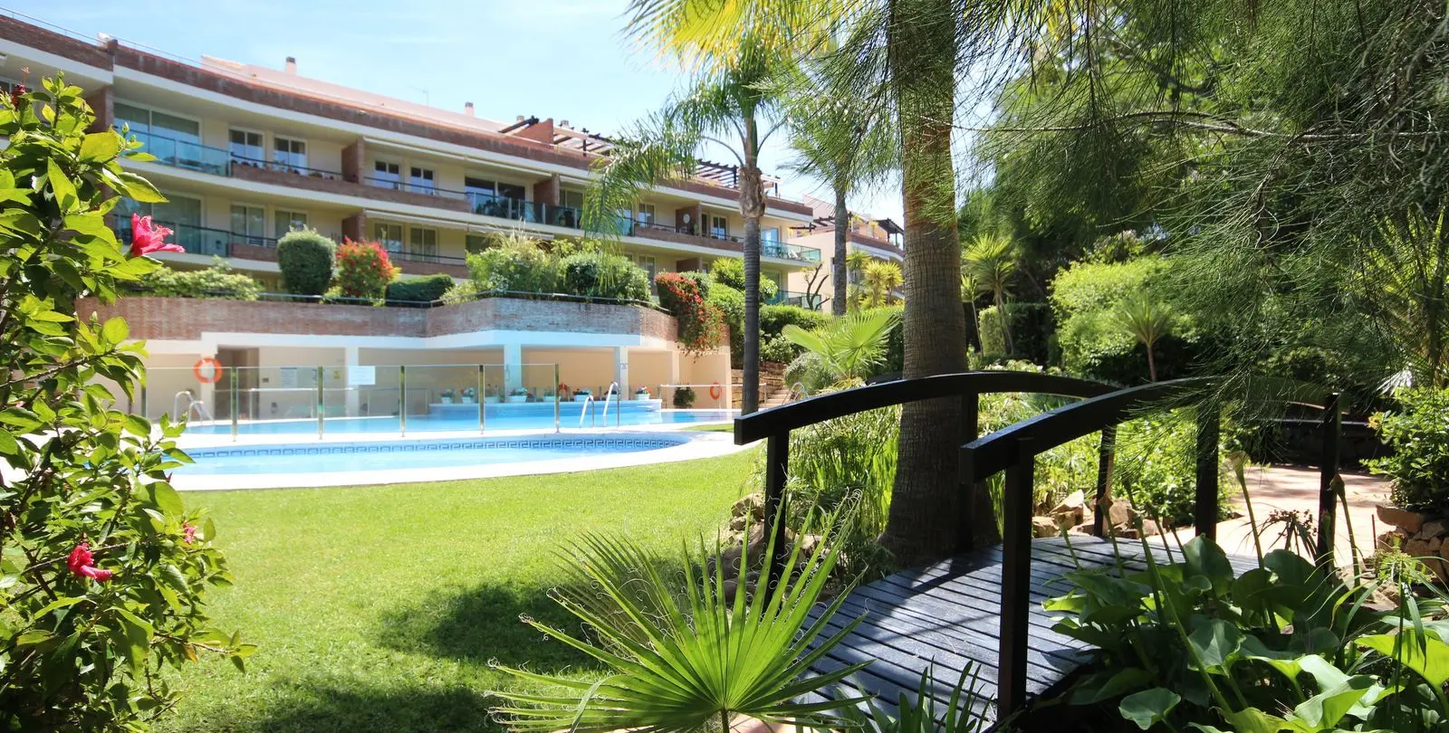 Sale of penthouse in Riviera del Sol 12