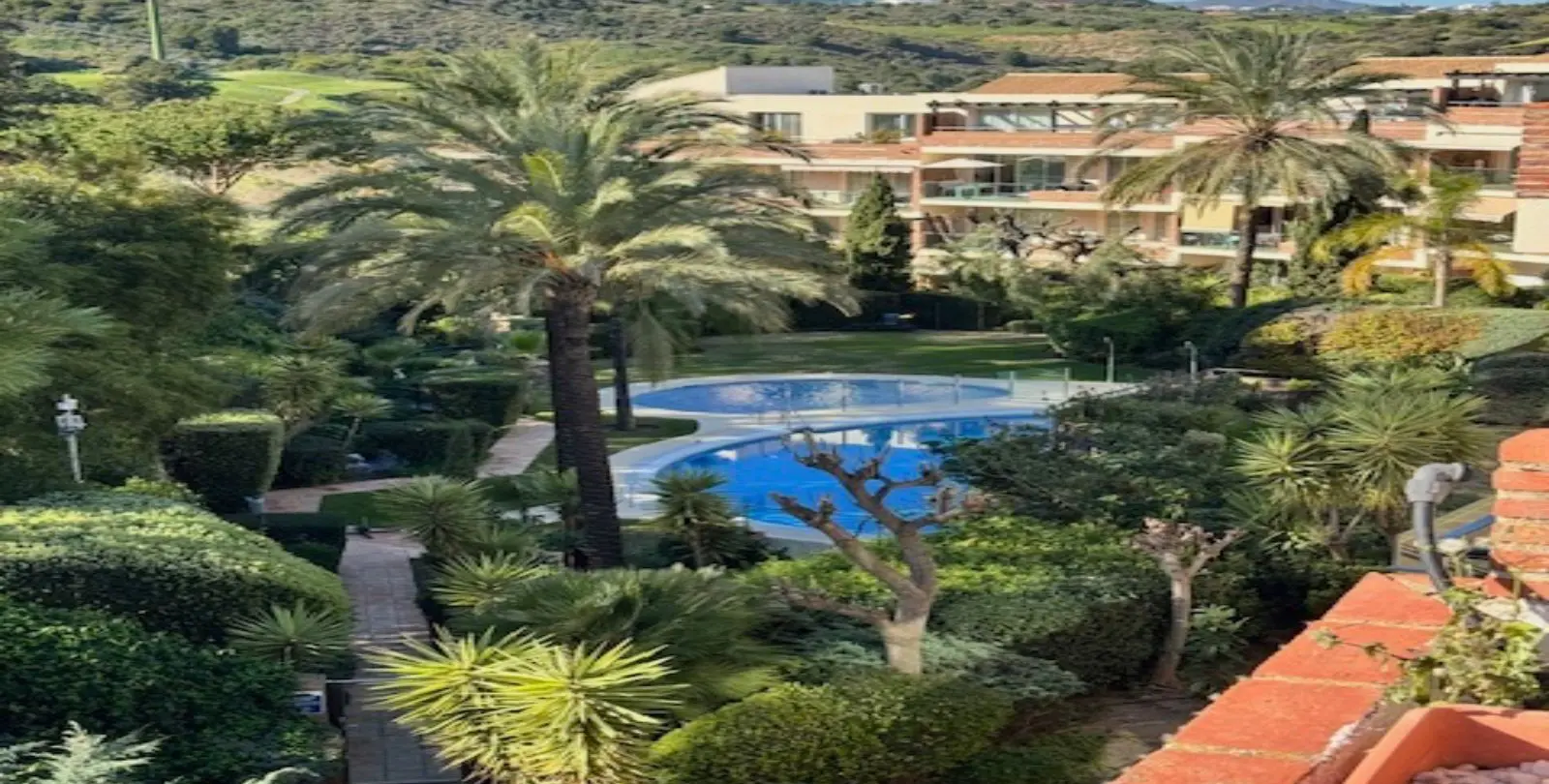 Sale of penthouse in Riviera del Sol 32