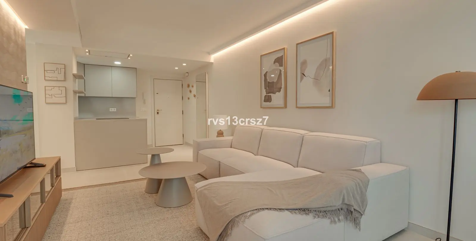 Venta de apartamento en planta media en Marbella 1