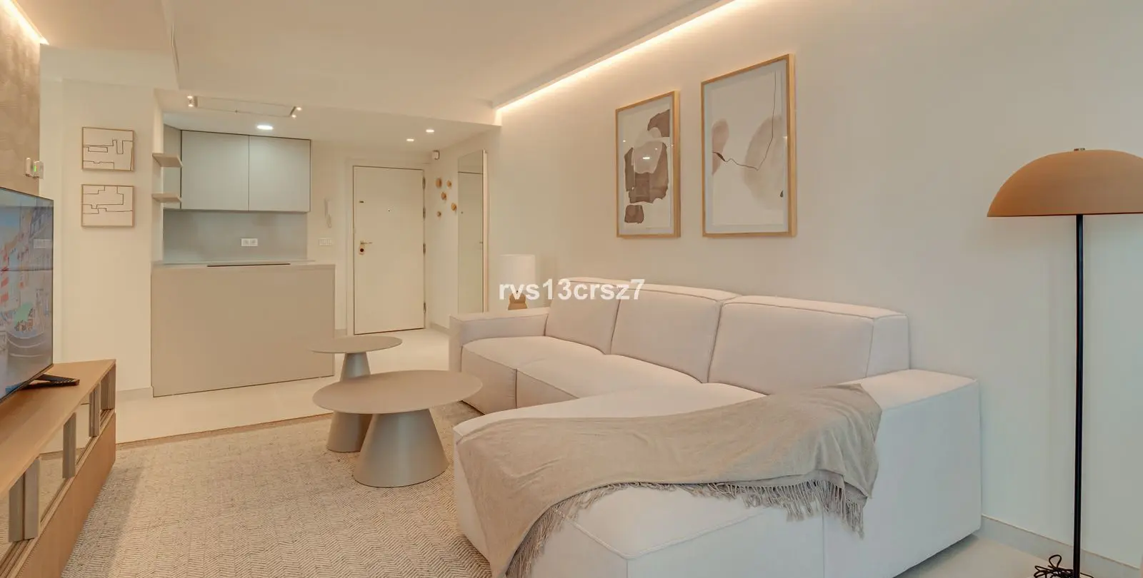 Venta de apartamento en planta media en Marbella 2