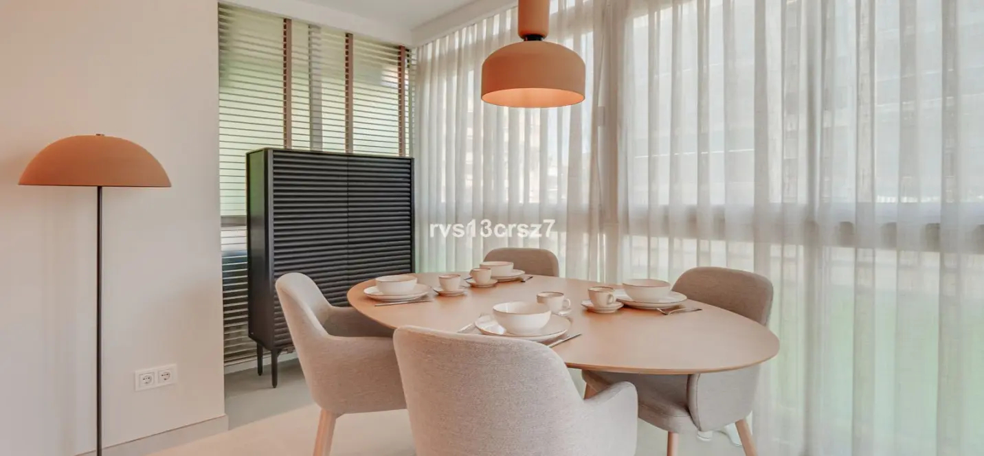 Venta de apartamento en planta media en Marbella 4