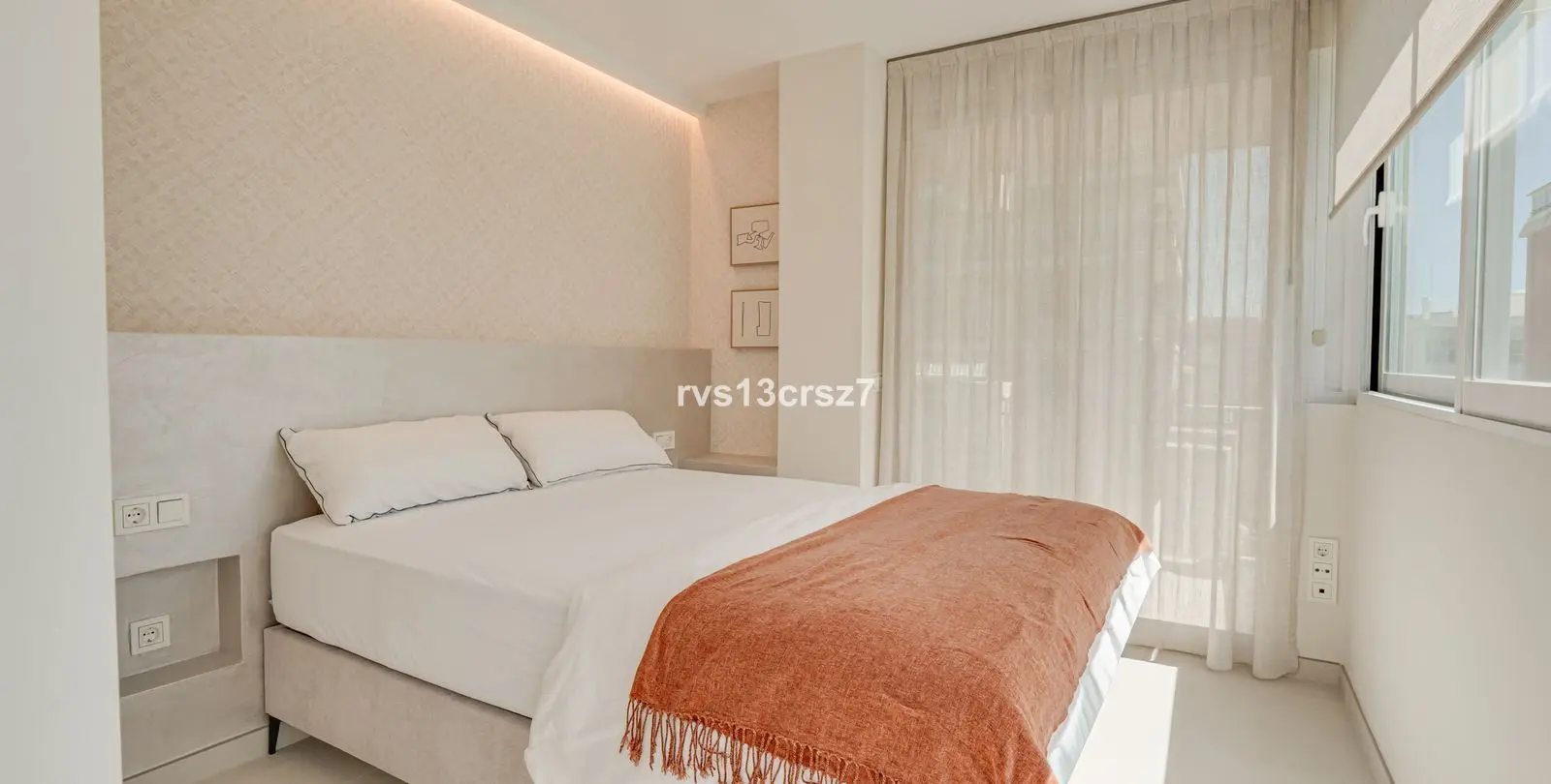 Venta de apartamento en planta media en Marbella 17