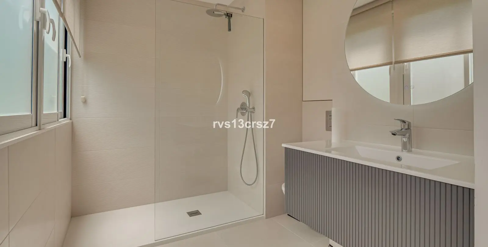 Venta de apartamento en planta media en Marbella 18