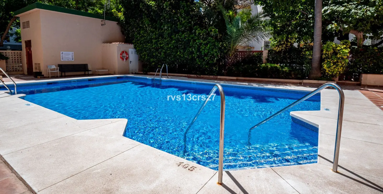 Venta de apartamento en planta media en Marbella 24