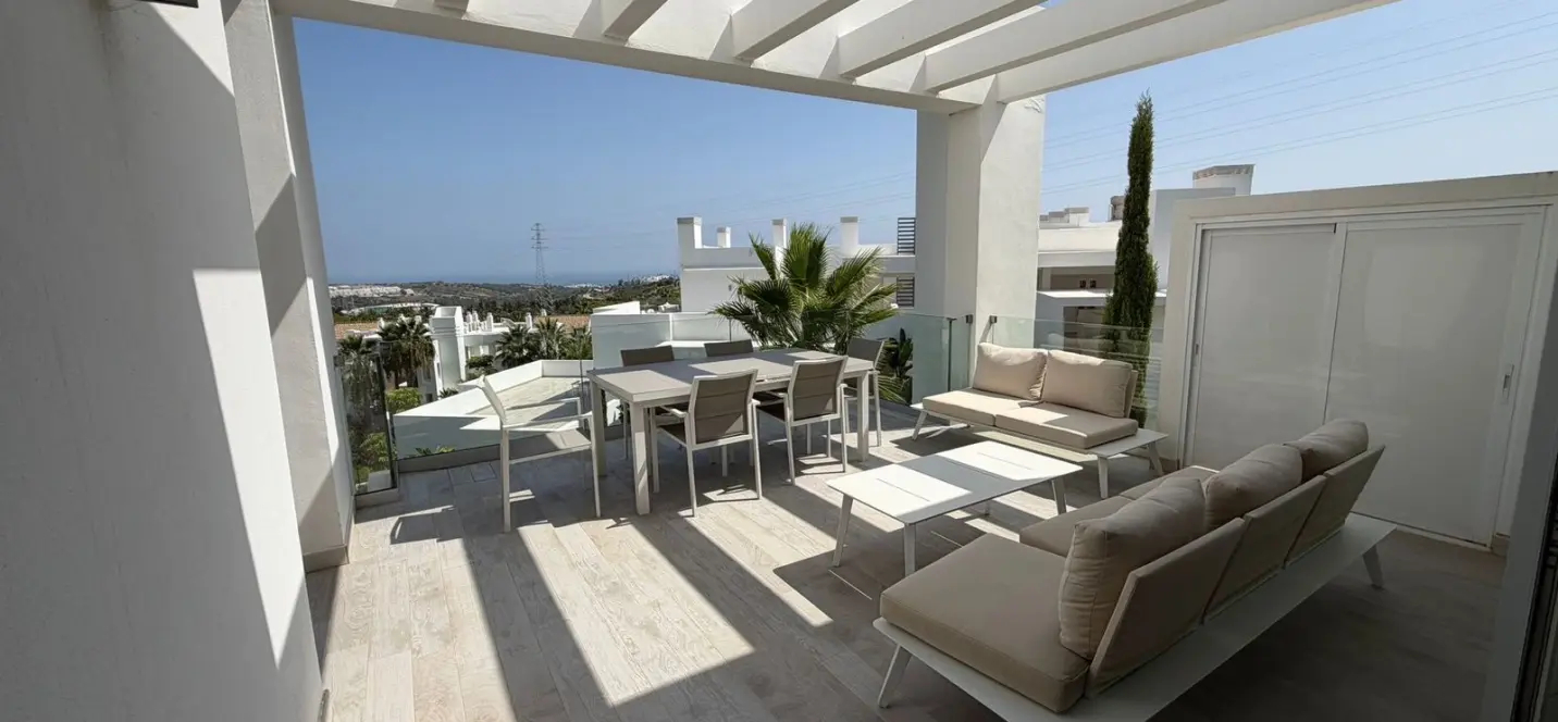 Venta de apartamento en planta media en Casares 0