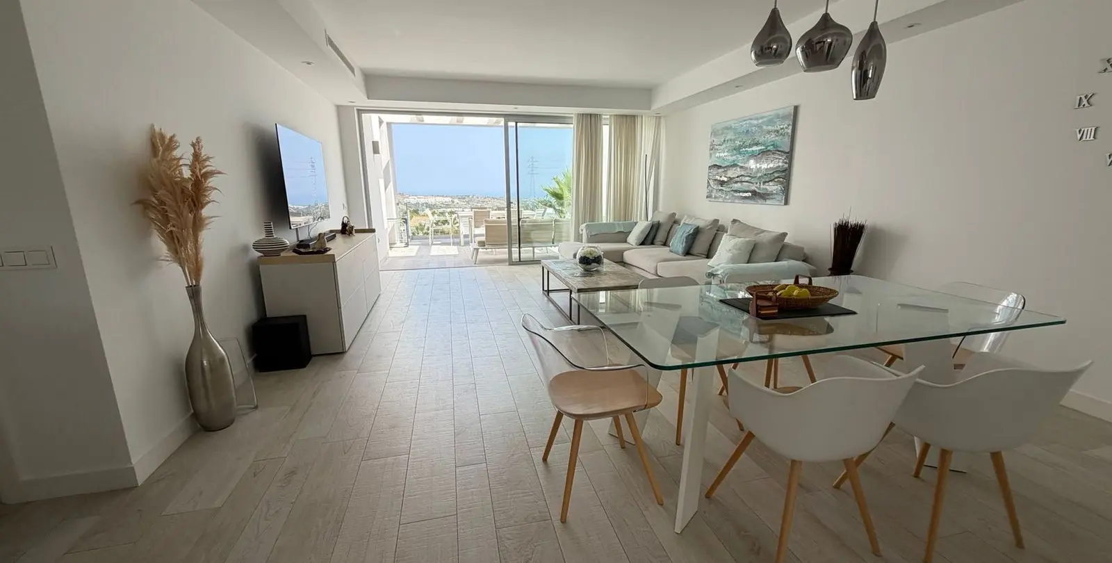 Venta de apartamento en planta media en Casares 3