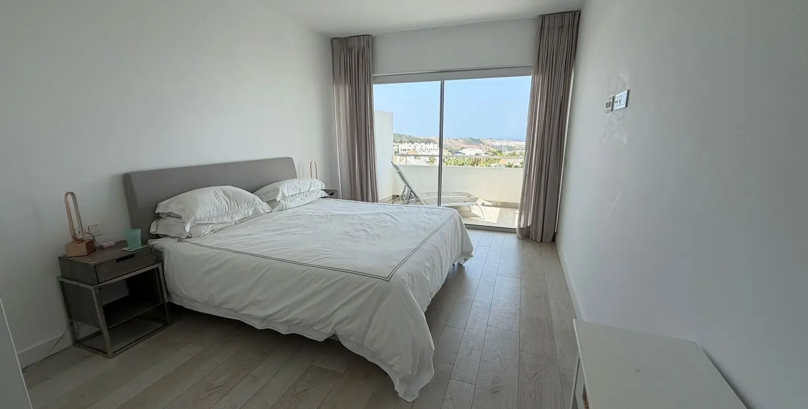 Venta de apartamento en planta media en Casares 9