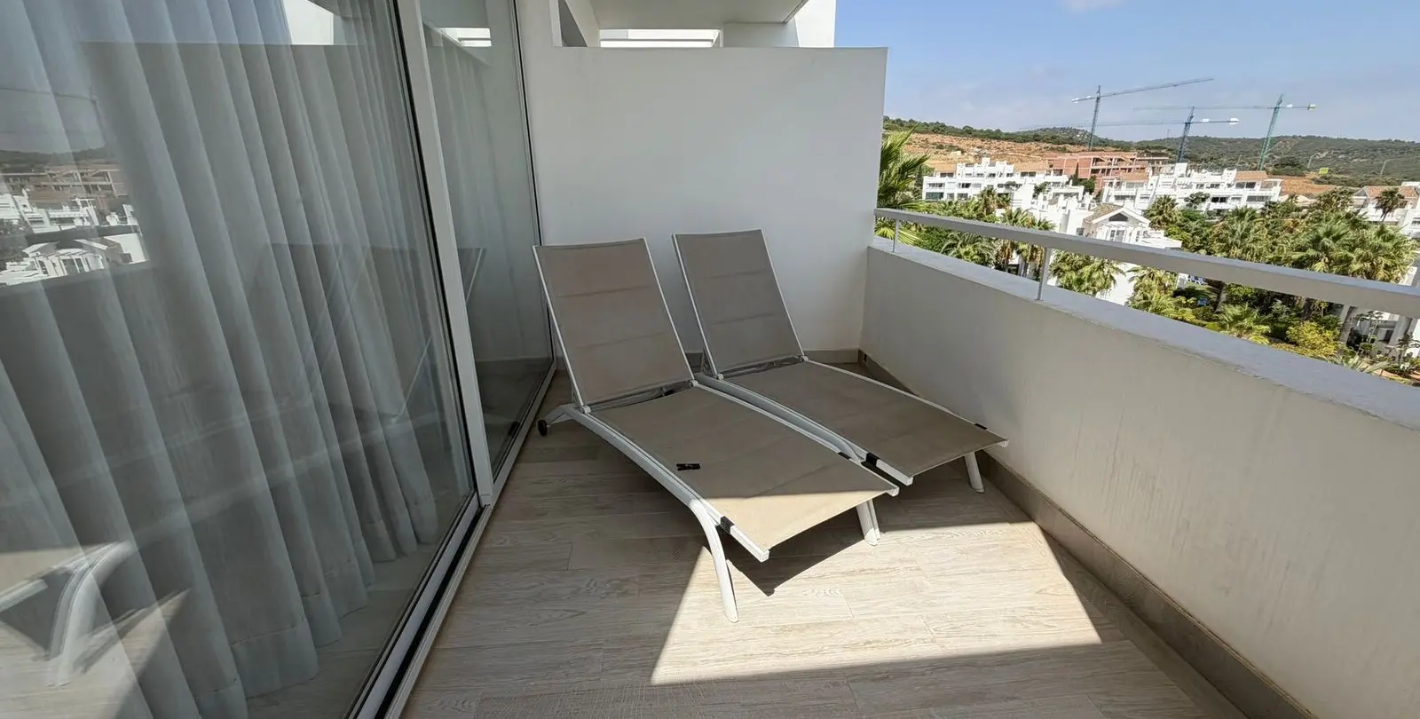 Venta de apartamento en planta media en Casares 10
