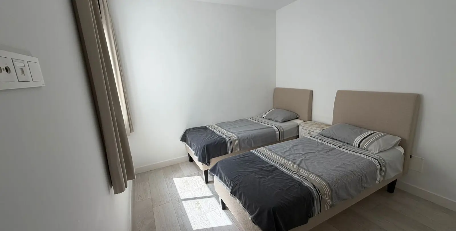 Venta de apartamento en planta media en Casares 13