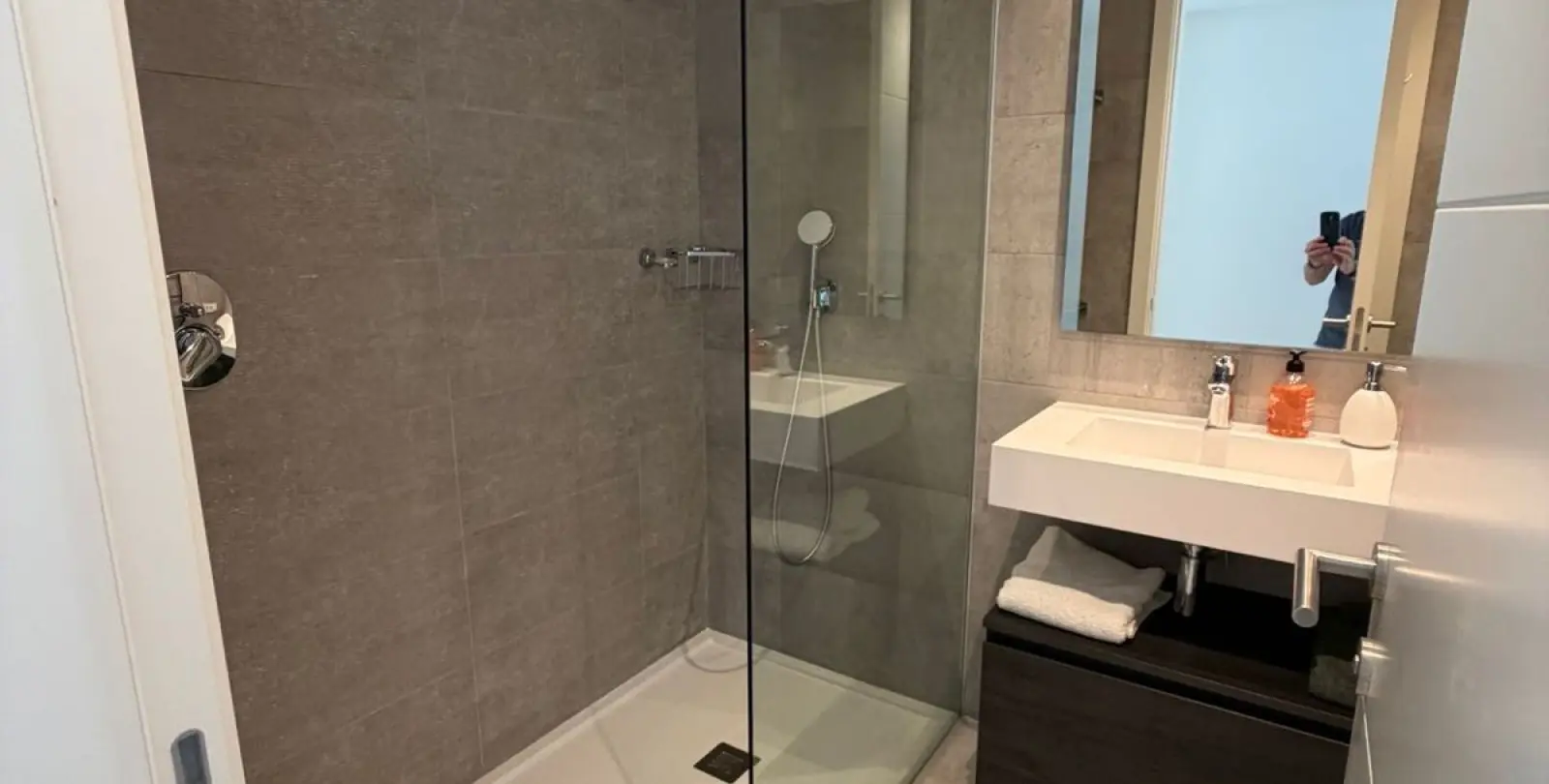 Venta de apartamento en planta media en Casares 14