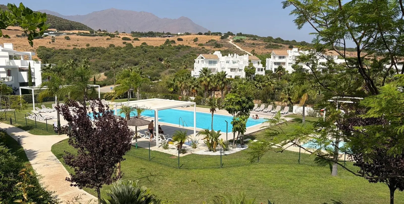 Venta de apartamento en planta media en Casares 16
