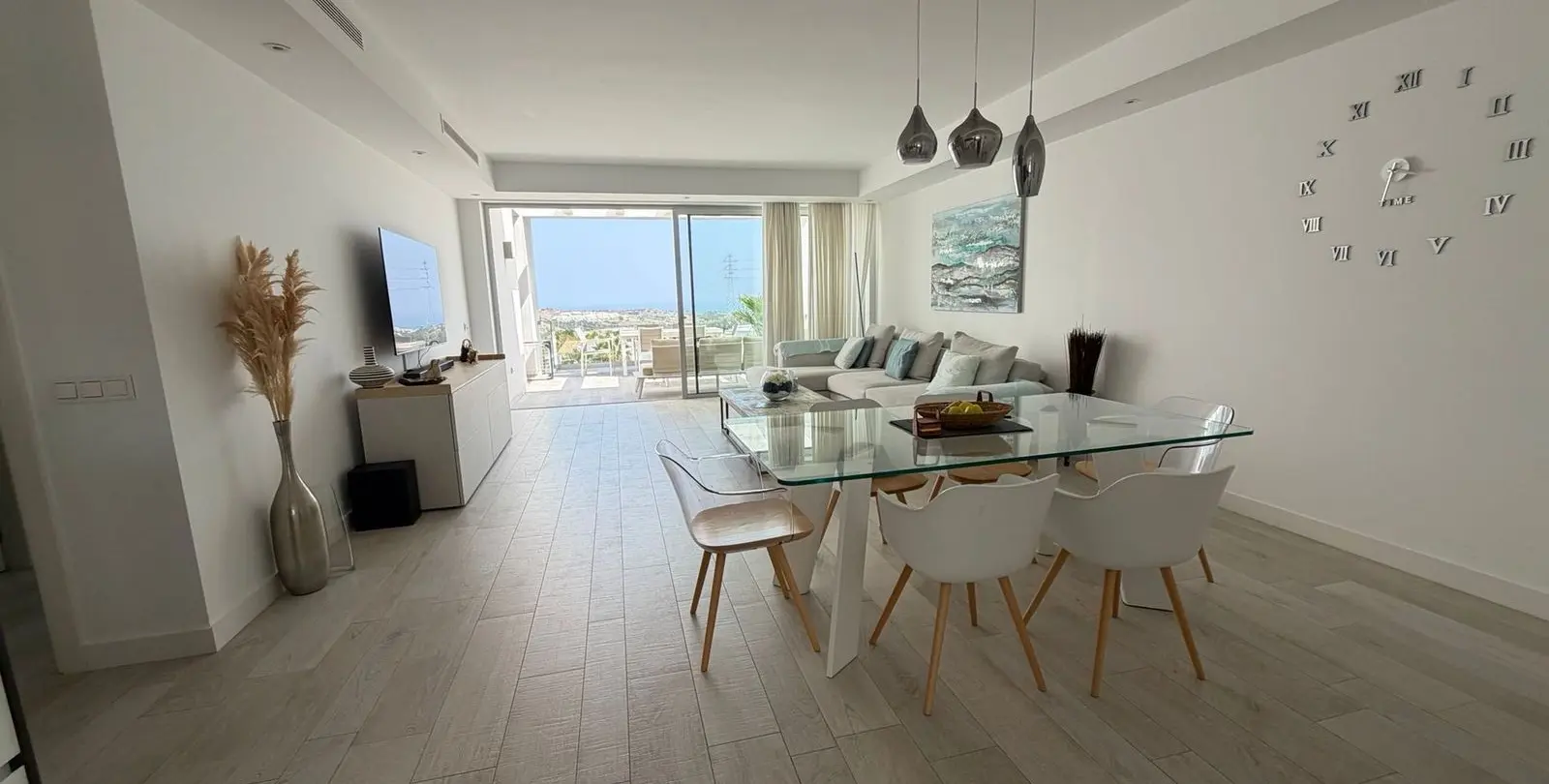 Venta de apartamento en planta media en Casares 18