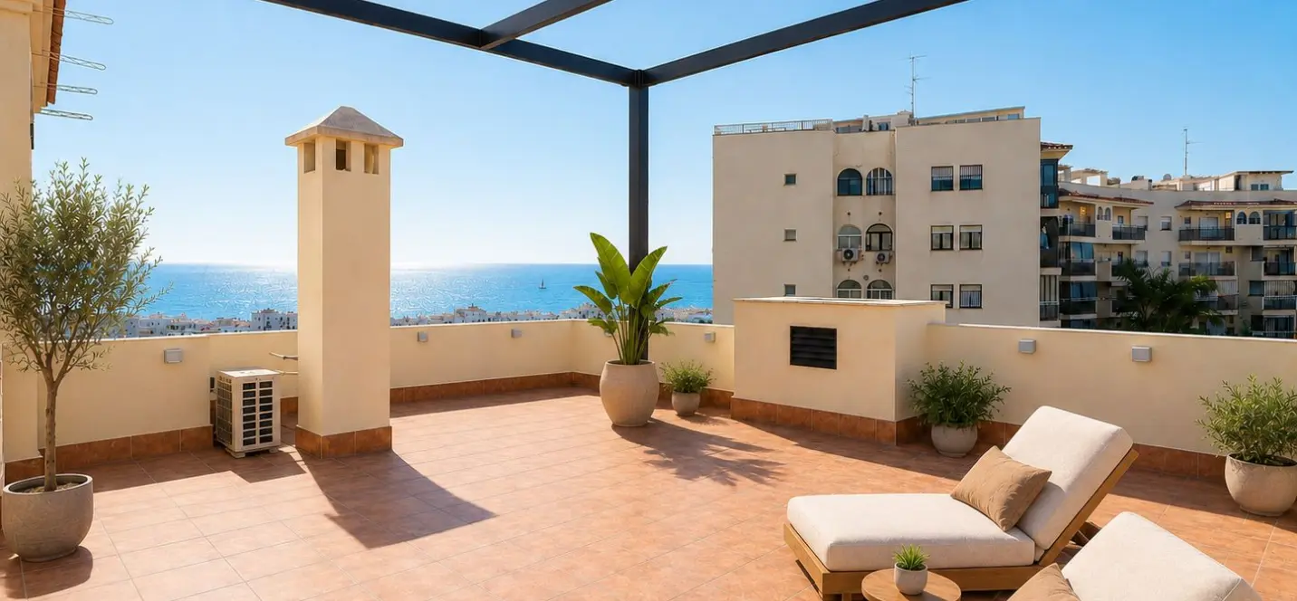 Продажа апартаментов на среднем этаже в Estepona 0