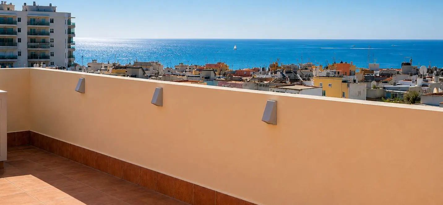 Продажа апартаментов на среднем этаже в Estepona 3