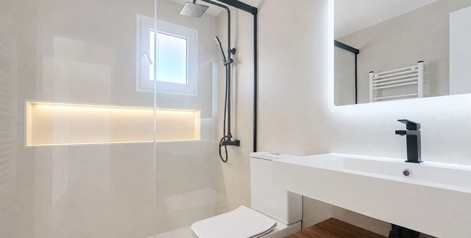 Продажа апартаментов на среднем этаже в Estepona 11