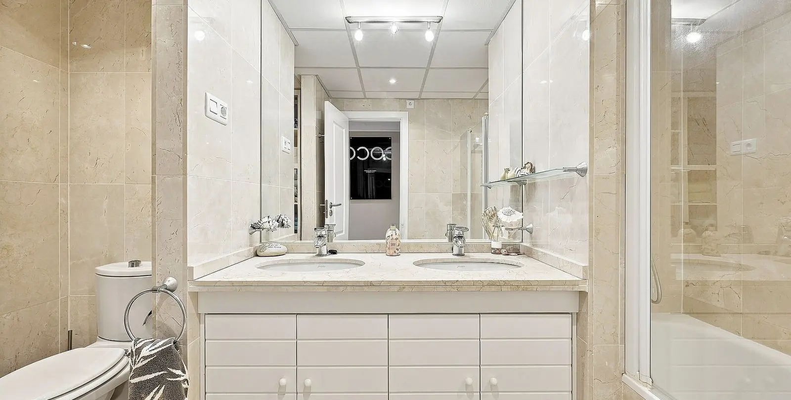 Sale of penthouse in Benalmadena Costa 21