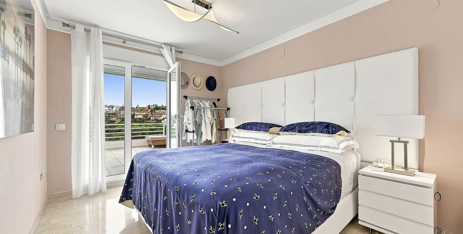 Sale of penthouse in Benalmadena Costa 25