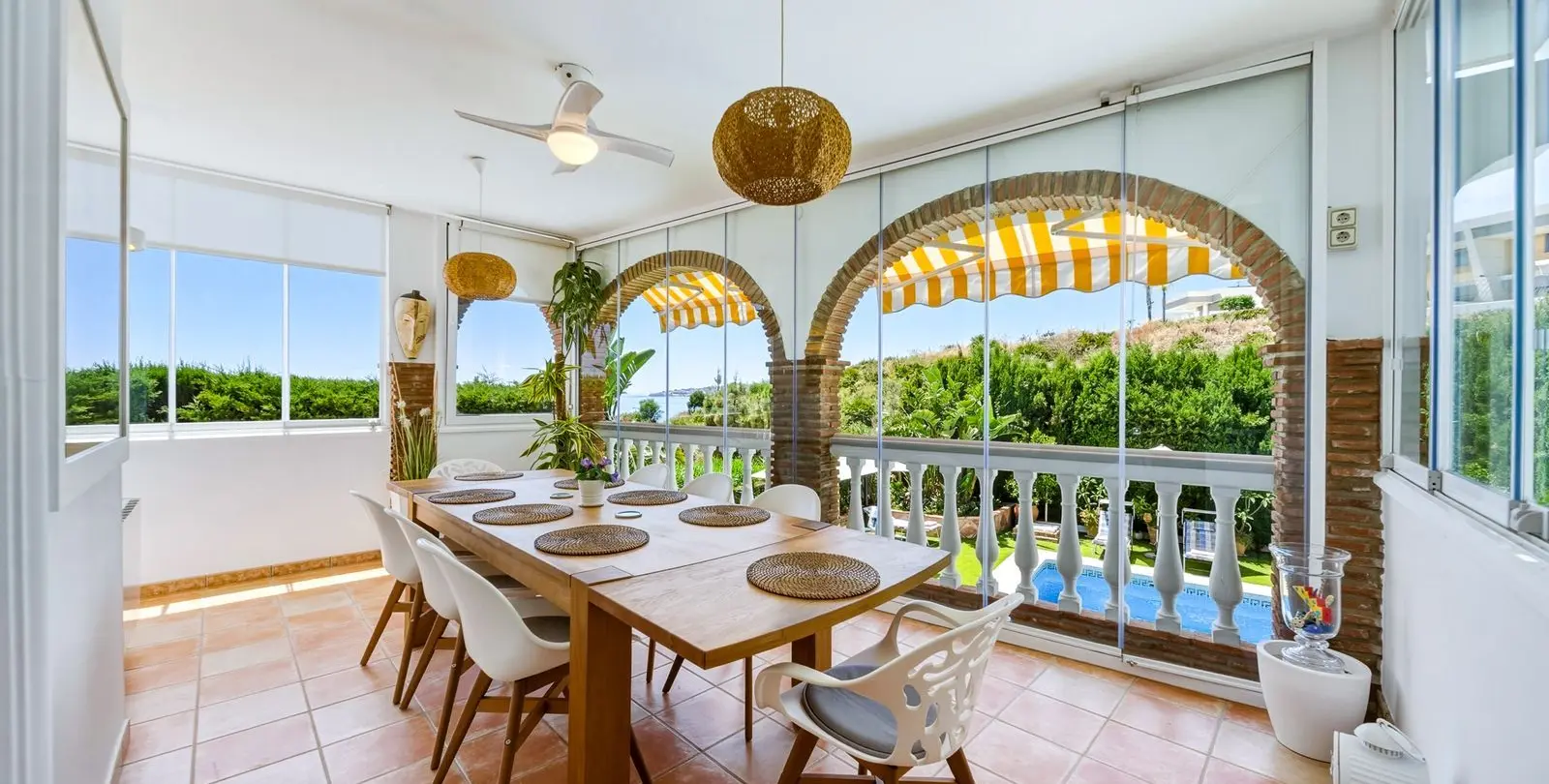 Sale of detached villa in El Chaparral 8