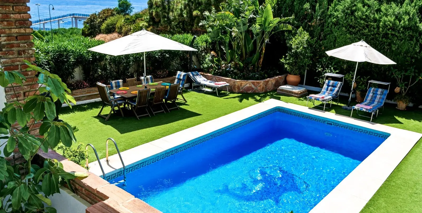 Sale of detached villa in El Chaparral 20