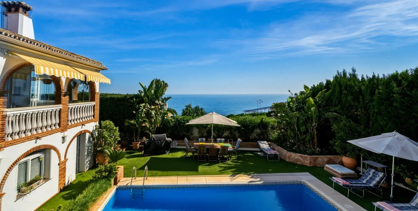 Sale of detached villa in El Chaparral 23