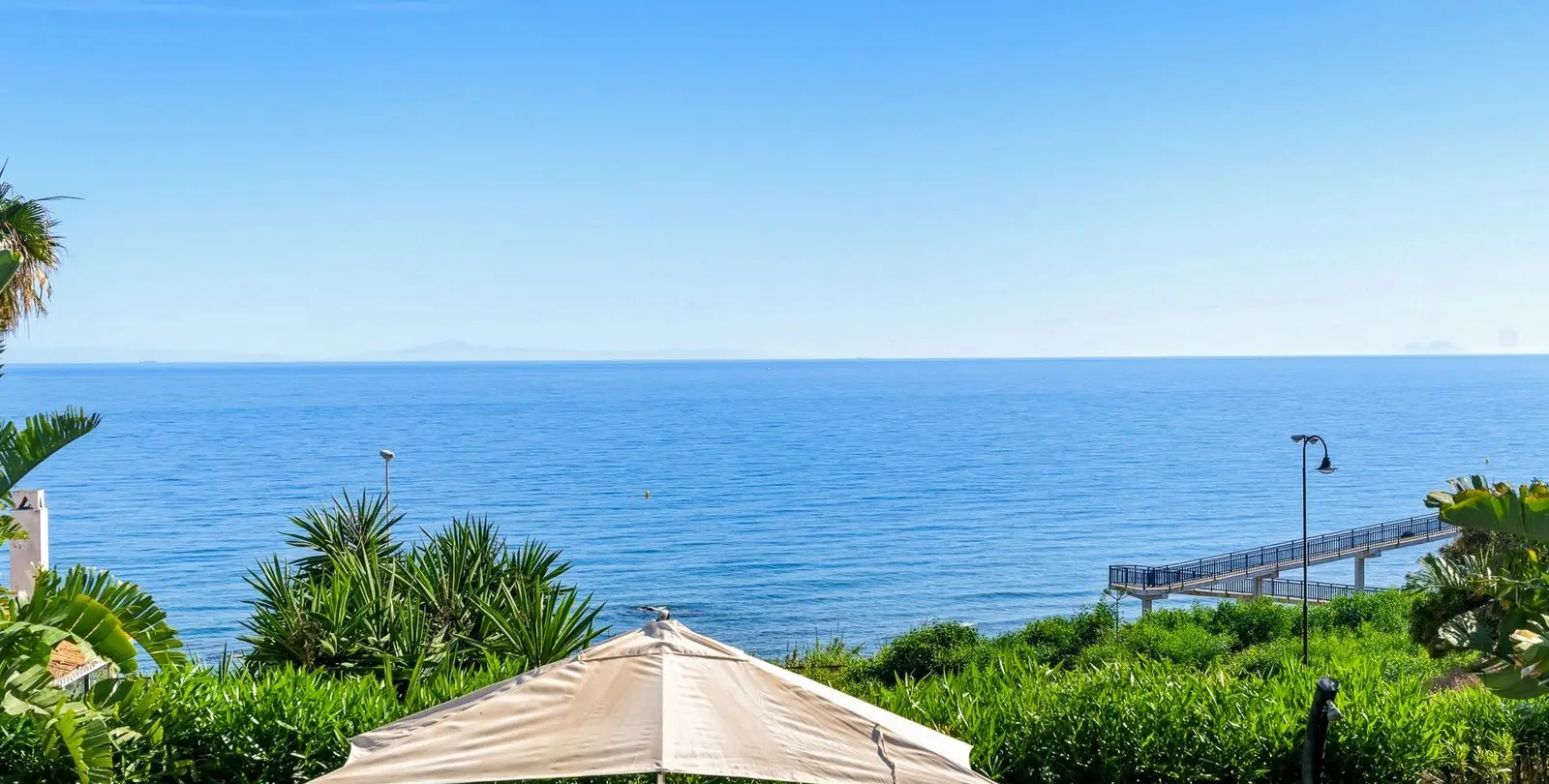 Sale of detached villa in El Chaparral 25