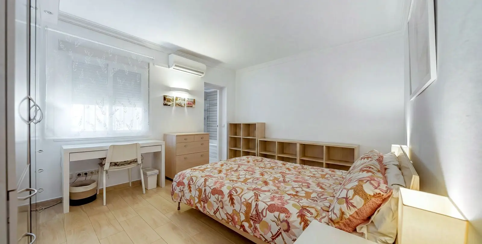 Sale of detached villa in El Chaparral 30