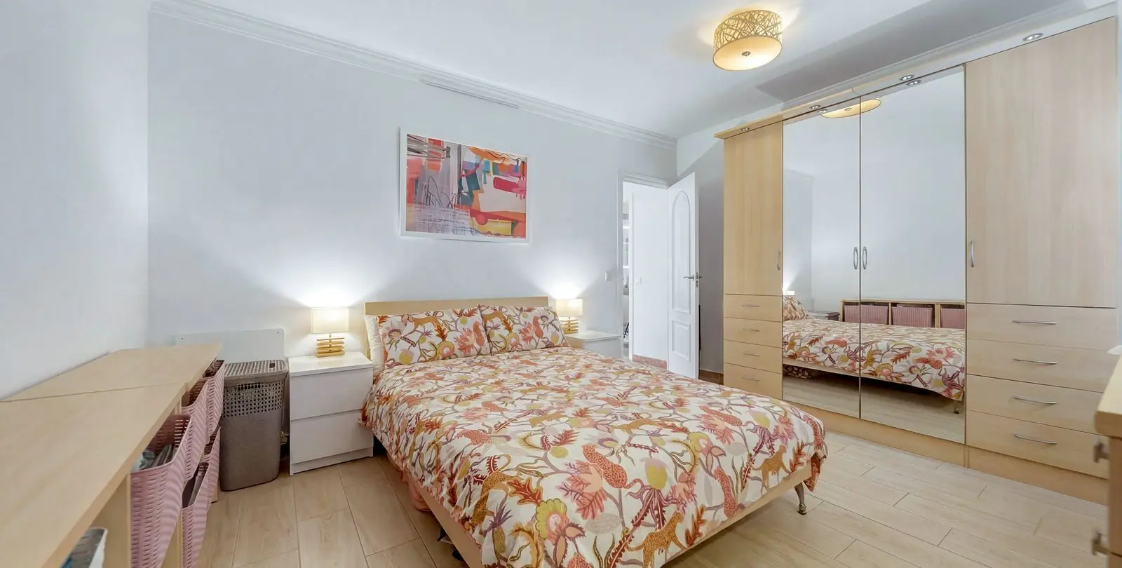 Sale of detached villa in El Chaparral 31